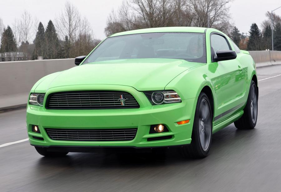  Ford Mustang V6 2012 года  (фото 48 из 133)